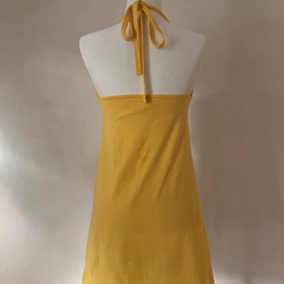 YELLOW HALTER-NECK DRESS - Picture 11 of 14